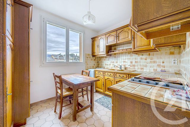 Appartement T3 à vendre - 4 pièces - 63.8 m2 - CHAMBERY - 73 - RHONE-ALPES - Century 21 Immobilière De La Vallée