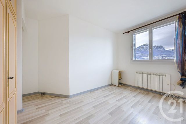 Appartement T3 à vendre - 4 pièces - 63.8 m2 - CHAMBERY - 73 - RHONE-ALPES - Century 21 Immobilière De La Vallée