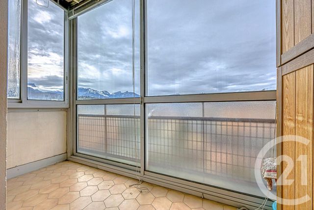 Appartement T3 à vendre - 4 pièces - 63.8 m2 - CHAMBERY - 73 - RHONE-ALPES - Century 21 Immobilière De La Vallée