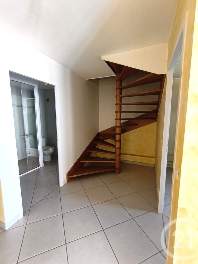 Appartement T3 à louer - 3 pièces - 93.2 m2 - CHAMBERY - 73 - RHONE-ALPES - Century 21 Immobilière De La Vallée