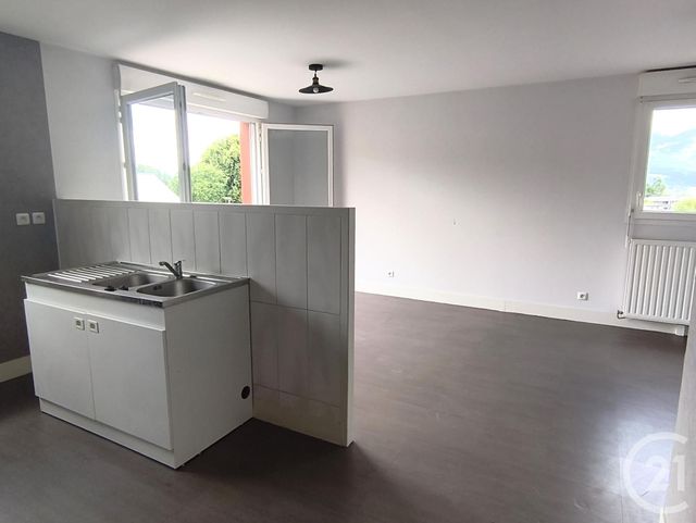 Appartement T2 à louer - 2 pièces - 50.81 m2 - COGNIN - 73 - RHONE-ALPES - Century 21 Immobilière De La Vallée