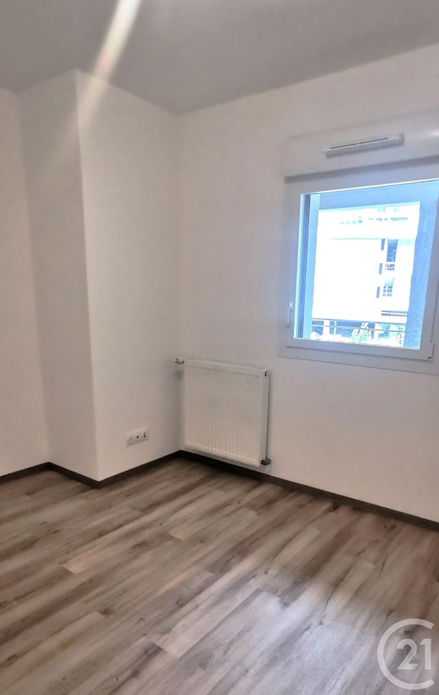 Appartement T2 à louer - 2 pièces - 42.8 m2 - CHAMBERY - 73 - RHONE-ALPES - Century 21 Immobilière De La Vallée