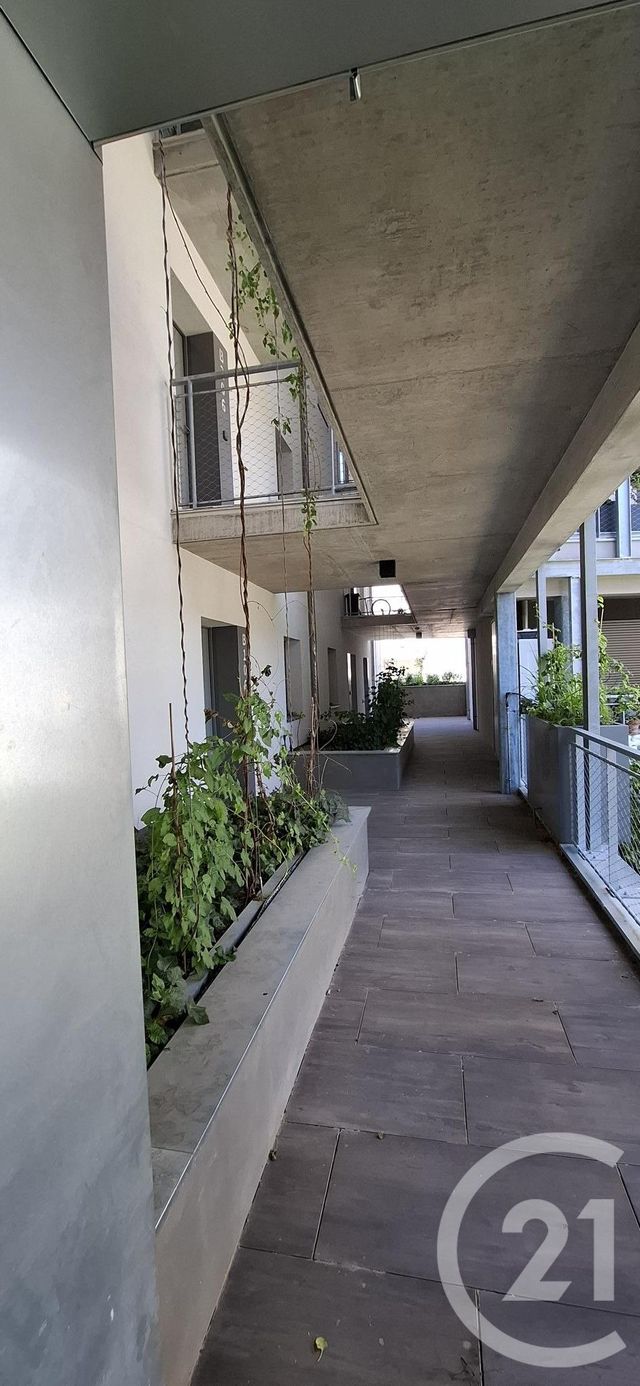 Appartement T2 à louer - 2 pièces - 42.8 m2 - CHAMBERY - 73 - RHONE-ALPES - Century 21 Immobilière De La Vallée