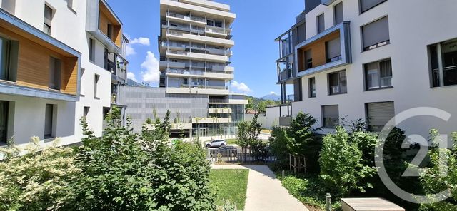 Appartement T2 à louer - 2 pièces - 42.8 m2 - CHAMBERY - 73 - RHONE-ALPES - Century 21 Immobilière De La Vallée
