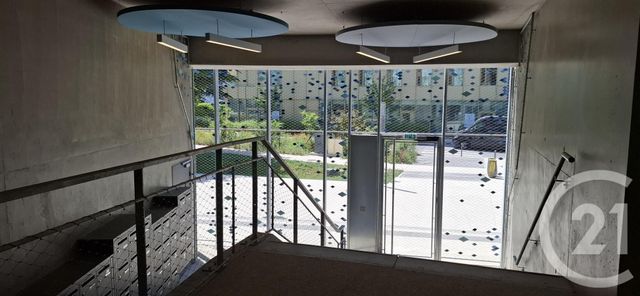 Appartement T2 à louer - 2 pièces - 42.8 m2 - CHAMBERY - 73 - RHONE-ALPES - Century 21 Immobilière De La Vallée