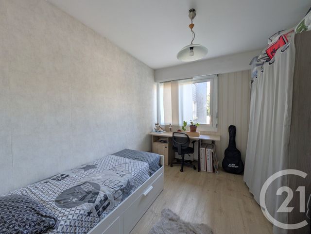 Appartement T3 à vendre - 3 pièces - 84.92 m2 - CHAMBERY - 73 - RHONE-ALPES - Century 21 Immobilière De La Vallée
