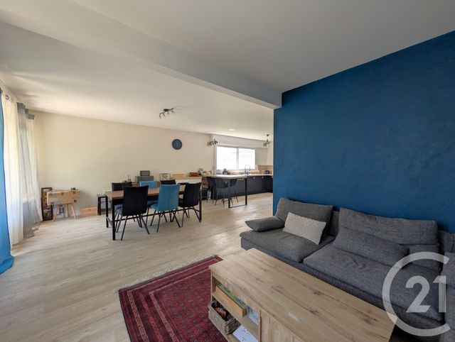 Appartement T3 à vendre - 3 pièces - 84.92 m2 - CHAMBERY - 73 - RHONE-ALPES - Century 21 Immobilière De La Vallée