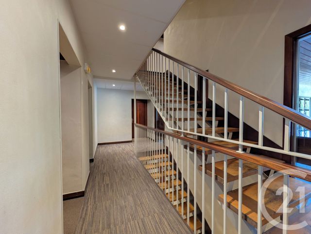 Appartement T3 à vendre - 3 pièces - 84.92 m2 - CHAMBERY - 73 - RHONE-ALPES - Century 21 Immobilière De La Vallée