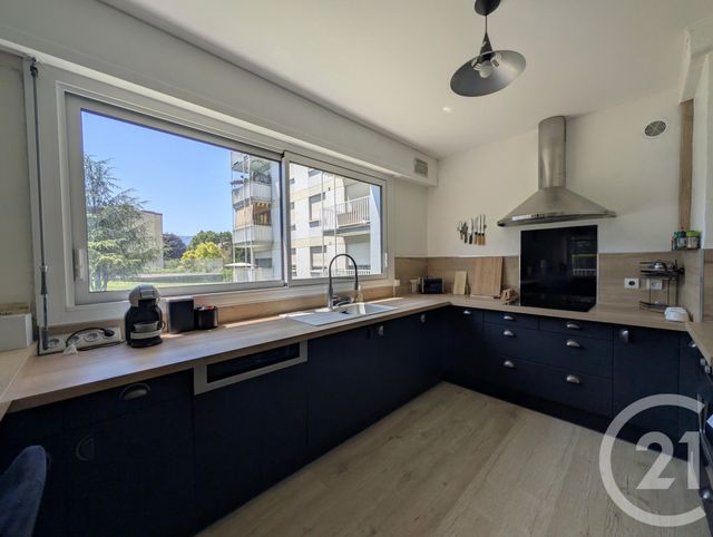 Appartement T3 à vendre - 3 pièces - 84.92 m2 - CHAMBERY - 73 - RHONE-ALPES - Century 21 Immobilière De La Vallée