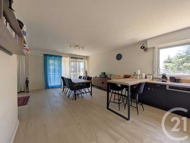 Appartement T3 à vendre - 3 pièces - 84.92 m2 - CHAMBERY - 73 - RHONE-ALPES - Century 21 Immobilière De La Vallée