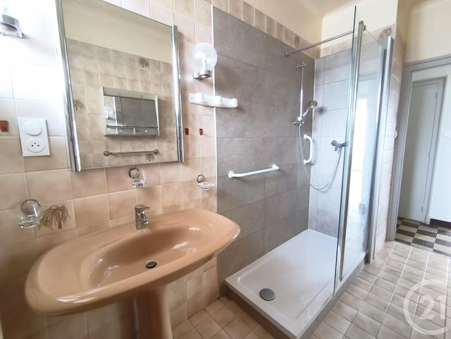 Appartement F4 à louer - 4 pièces - 104.15 m2 - CHAMBERY - 73 - RHONE-ALPES - Century 21 Immobilière De La Vallée