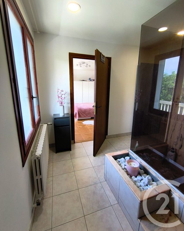 maison à louer - 5 pièces - 122.57 m2 - BASSENS - 73 - RHONE-ALPES - Century 21 Immobilière De La Vallée