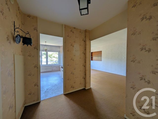 Appartement T2 à vendre - 2 pièces - 58.69 m2 - CHAMBERY - 73 - RHONE-ALPES - Century 21 Immobilière De La Vallée