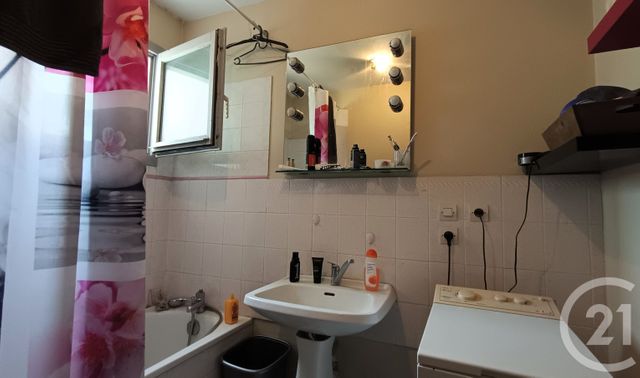 Appartement F2 à vendre - 2 pièces - 53.6 m2 - CHAMBERY - 73 - RHONE-ALPES - Century 21 Immobilière De La Vallée