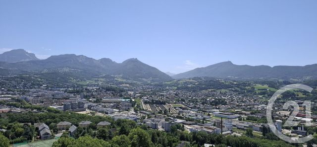 Appartement T5 à louer - 5 pièces - 102.8 m2 - CHAMBERY - 73 - RHONE-ALPES - Century 21 Immobilière De La Vallée