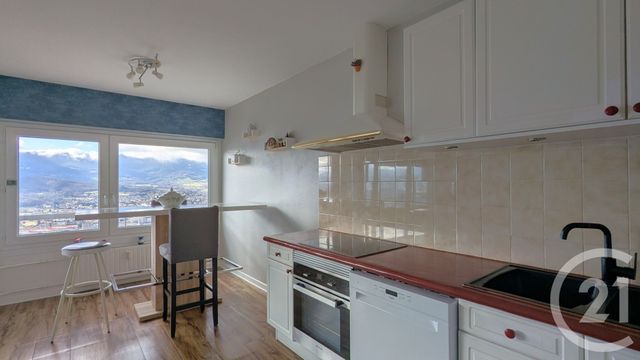 Appartement T5 à louer - 5 pièces - 102.8 m2 - CHAMBERY - 73 - RHONE-ALPES - Century 21 Immobilière De La Vallée