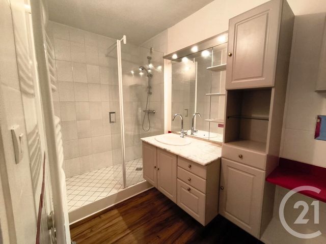Appartement T5 à louer - 5 pièces - 102.8 m2 - CHAMBERY - 73 - RHONE-ALPES - Century 21 Immobilière De La Vallée