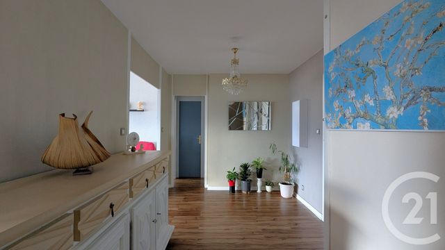 Appartement T5 à louer - 5 pièces - 102.8 m2 - CHAMBERY - 73 - RHONE-ALPES - Century 21 Immobilière De La Vallée