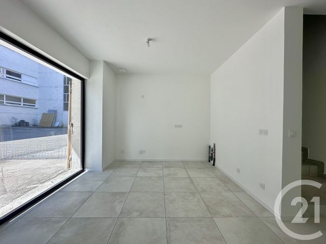 Appartement T3 à vendre - 3 pièces - 68.81 m2 - CHAMBERY - 73 - RHONE-ALPES - Century 21 Immobilière De La Vallée