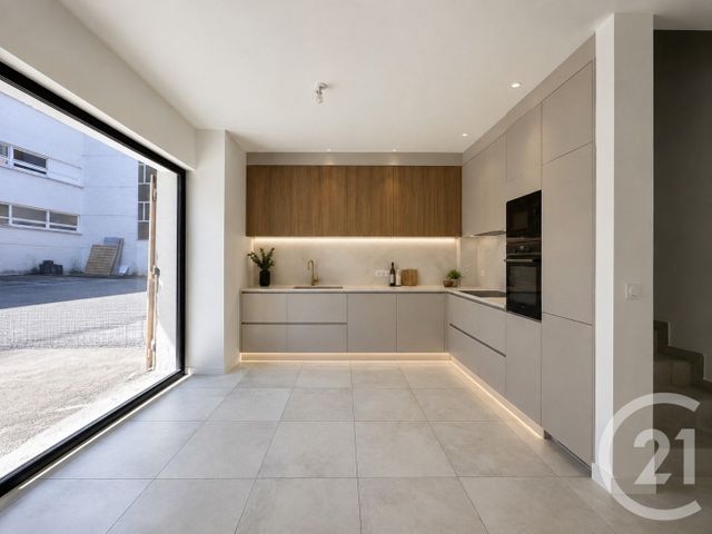 Appartement T3 à vendre - 3 pièces - 68.81 m2 - CHAMBERY - 73 - RHONE-ALPES - Century 21 Immobilière De La Vallée