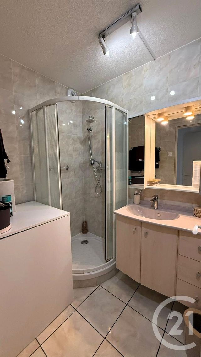 Appartement T2 à louer - 2 pièces - 50.25 m2 - LA RAVOIRE - 73 - RHONE-ALPES - Century 21 Immobilière De La Vallée