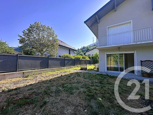 Appartement T2 à vendre - 2 pièces - 42.67 m2 - ST JEOIRE PRIEURE - 73 - RHONE-ALPES - Century 21 Immobilière De La Vallée