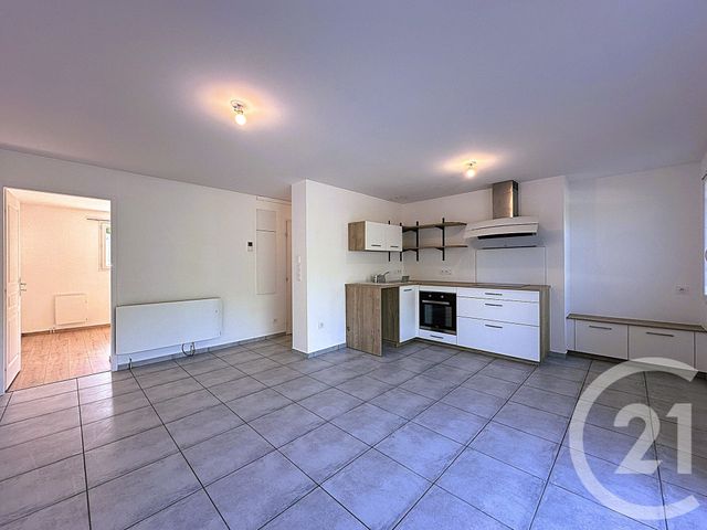 Appartement T2 à vendre - 2 pièces - 42.67 m2 - ST JEOIRE PRIEURE - 73 - RHONE-ALPES - Century 21 Immobilière De La Vallée