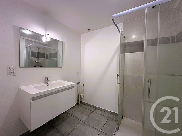 Appartement T2 à vendre - 2 pièces - 42.67 m2 - ST JEOIRE PRIEURE - 73 - RHONE-ALPES - Century 21 Immobilière De La Vallée