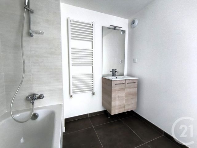 Appartement T3 à louer - 3 pièces - 70.55 m2 - COGNIN - 73 - RHONE-ALPES - Century 21 Immobilière De La Vallée