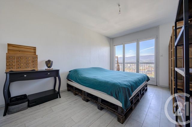 Appartement T2 à vendre - 2 pièces - 44.24 m2 - CHAMBERY - 73 - RHONE-ALPES - Century 21 Immobilière De La Vallée