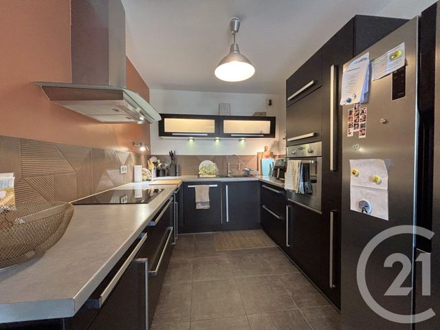 Appartement T4 à vendre - 4 pièces - 77.77 m2 - LA MOTTE SERVOLEX - 73 - RHONE-ALPES - Century 21 Immobilière De La Vallée