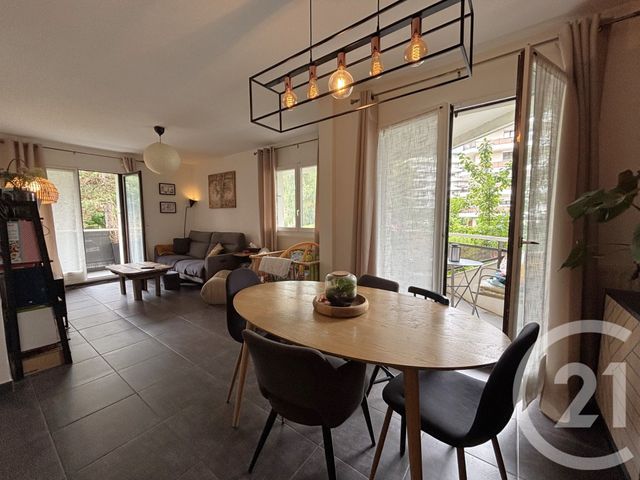 Appartement T4 à vendre - 4 pièces - 77.77 m2 - LA MOTTE SERVOLEX - 73 - RHONE-ALPES - Century 21 Immobilière De La Vallée