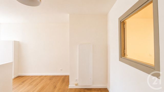 Appartement T3 à vendre - 3 pièces - 59.02 m2 - CHAMBERY - 73 - RHONE-ALPES - Century 21 Immobilière De La Vallée