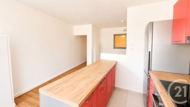 Appartement T3 à vendre - 3 pièces - 59.02 m2 - CHAMBERY - 73 - RHONE-ALPES - Century 21 Immobilière De La Vallée