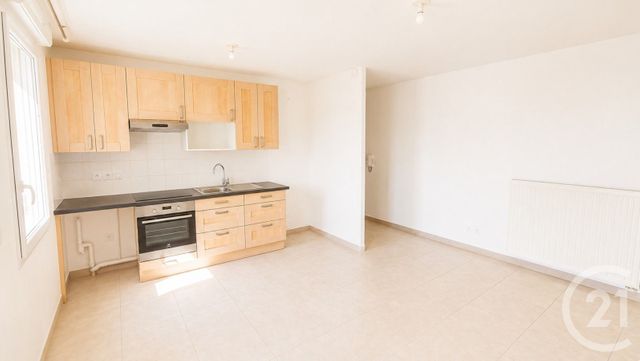 Appartement T2 à vendre - 2 pièces - 43.93 m2 - BASSENS - 73 - RHONE-ALPES - Century 21 Immobilière De La Vallée