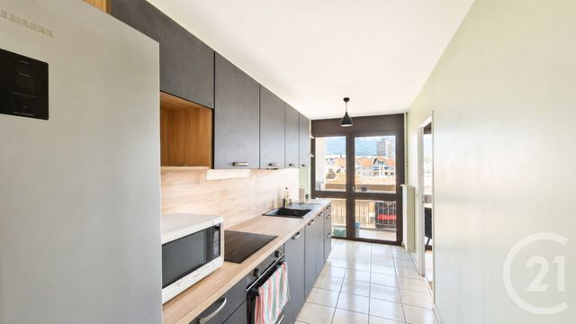 Appartement F4 à vendre - 5 pièces - 83.39 m2 - CHAMBERY - 73 - RHONE-ALPES - Century 21 Immobilière De La Vallée