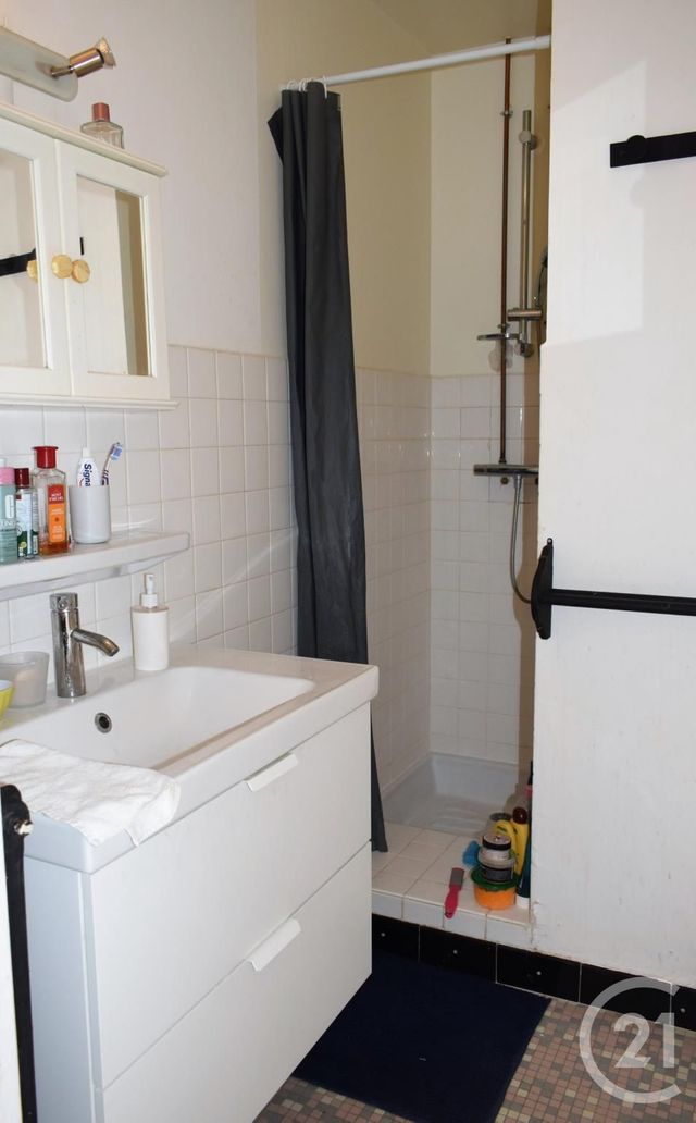 Appartement F1 à louer - 1 pièce - 32.31 m2 - CHAMBERY - 73 - RHONE-ALPES - Century 21 Immobilière De La Vallée