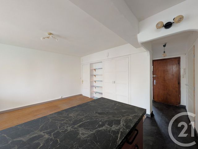 Appartement T3 à vendre - 3 pièces - 50.7 m2 - CHAMBERY - 73 - RHONE-ALPES - Century 21 Immobilière De La Vallée