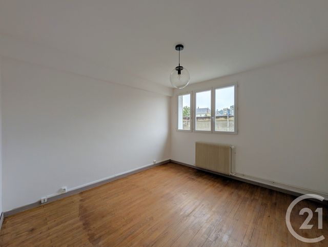 Appartement T3 à vendre - 3 pièces - 50.7 m2 - CHAMBERY - 73 - RHONE-ALPES - Century 21 Immobilière De La Vallée