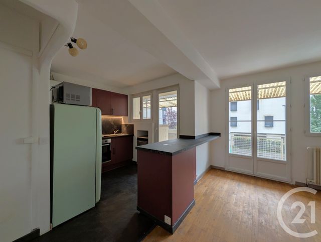 Appartement T3 à vendre - 3 pièces - 50.7 m2 - CHAMBERY - 73 - RHONE-ALPES - Century 21 Immobilière De La Vallée