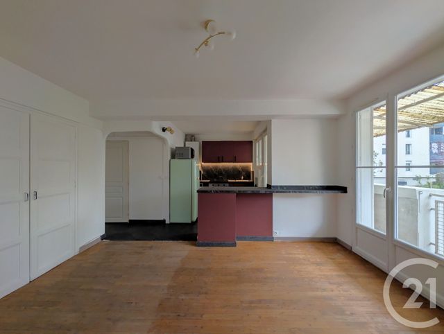 Appartement T3 à vendre - 3 pièces - 50.7 m2 - CHAMBERY - 73 - RHONE-ALPES - Century 21 Immobilière De La Vallée