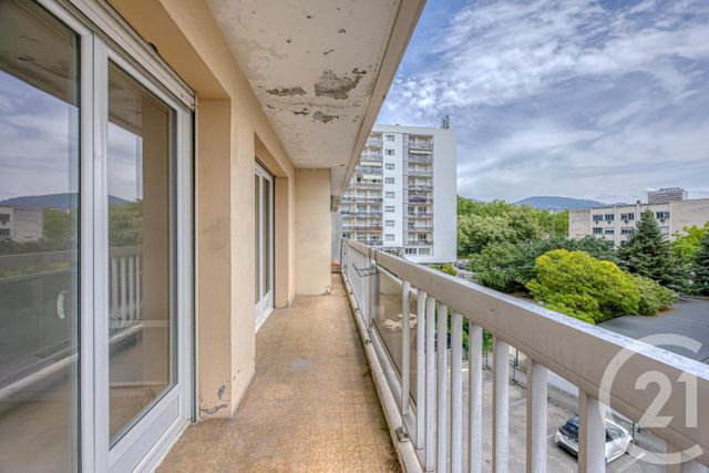 Appartement T4 à vendre - 4 pièces - 83.09 m2 - CHAMBERY - 73 - RHONE-ALPES - Century 21 Immobilière De La Vallée