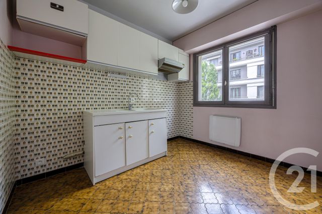 Appartement T4 à vendre - 4 pièces - 83.09 m2 - CHAMBERY - 73 - RHONE-ALPES - Century 21 Immobilière De La Vallée