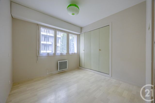 Appartement T4 à vendre - 4 pièces - 83.09 m2 - CHAMBERY - 73 - RHONE-ALPES - Century 21 Immobilière De La Vallée
