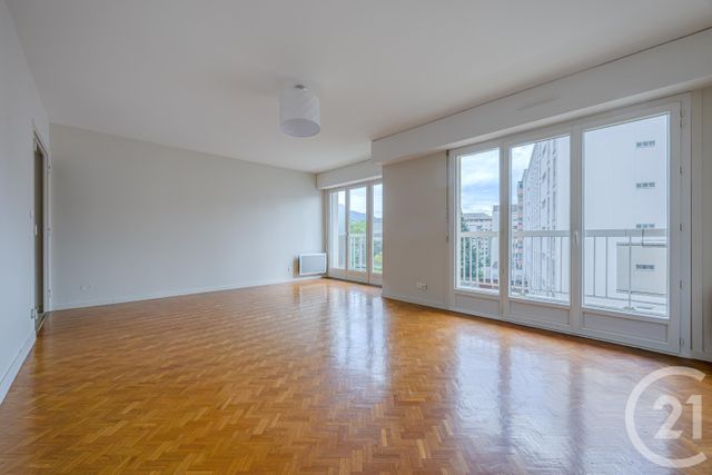 Appartement T4 à vendre - 4 pièces - 83.09 m2 - CHAMBERY - 73 - RHONE-ALPES - Century 21 Immobilière De La Vallée