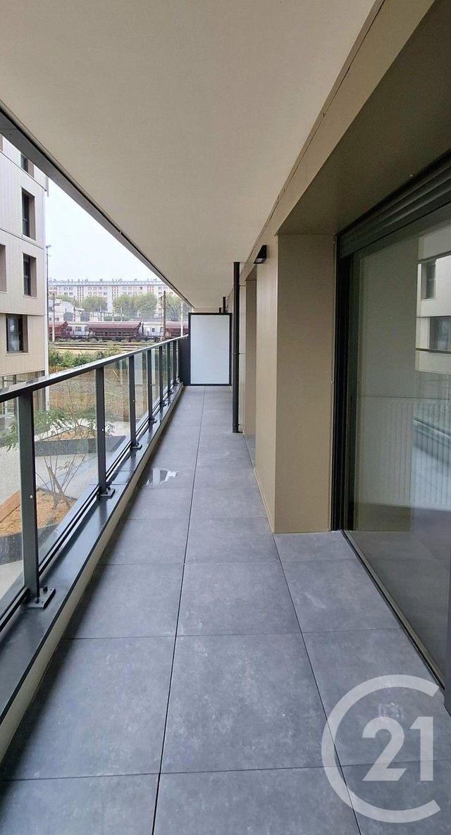 Appartement T3 à louer - 3 pièces - 64.71 m2 - CHAMBERY - 73 - RHONE-ALPES - Century 21 Immobilière De La Vallée