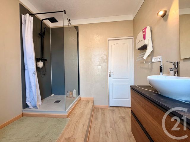 Appartement T4 à vendre - 4 pièces - 106.0 m2 - LE PONT DE BEAUVOISIN - 38 - RHONE-ALPES - Century 21 Immobilière De La Vallée