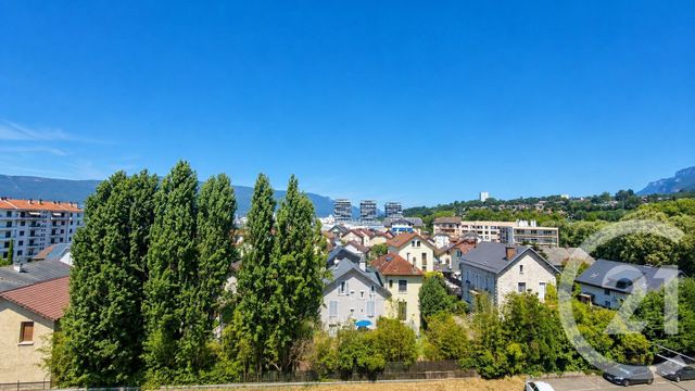 Appartement F4 à vendre - 4 pièces - 81.8 m2 - CHAMBERY - 73 - RHONE-ALPES - Century 21 Immobilière De La Vallée
