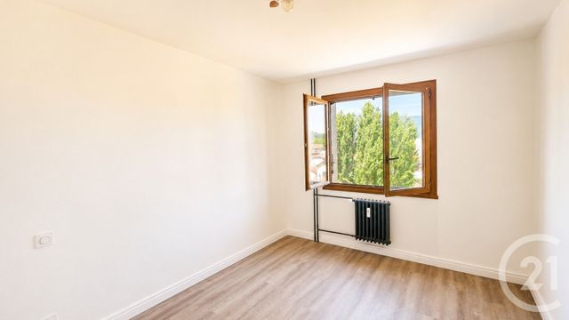Appartement F4 à vendre - 4 pièces - 81.8 m2 - CHAMBERY - 73 - RHONE-ALPES - Century 21 Immobilière De La Vallée