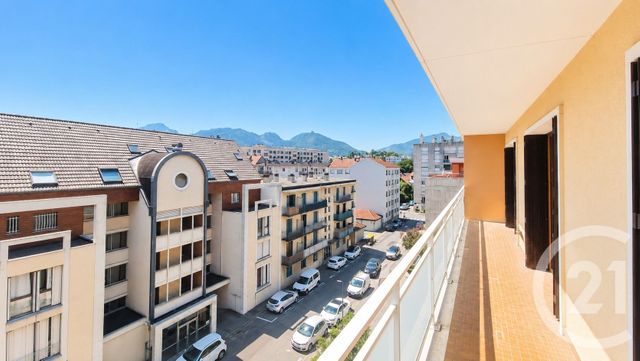 Appartement F4 à vendre - 4 pièces - 81.8 m2 - CHAMBERY - 73 - RHONE-ALPES - Century 21 Immobilière De La Vallée